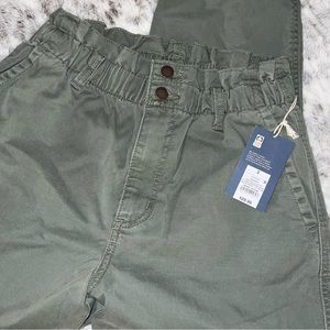 NWT Women's High-Rise Tapered Pants - Universal Thread Size 2 Olive Green